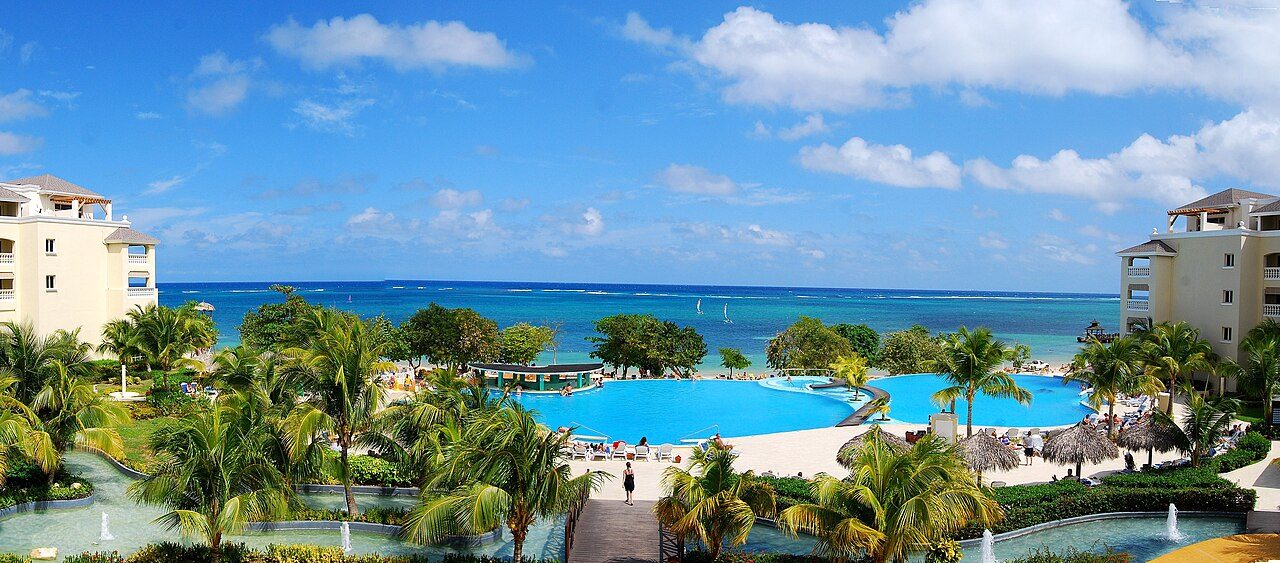 Montego Bay Travel Guide: Getting Around, Money and Timing It Right in 2026