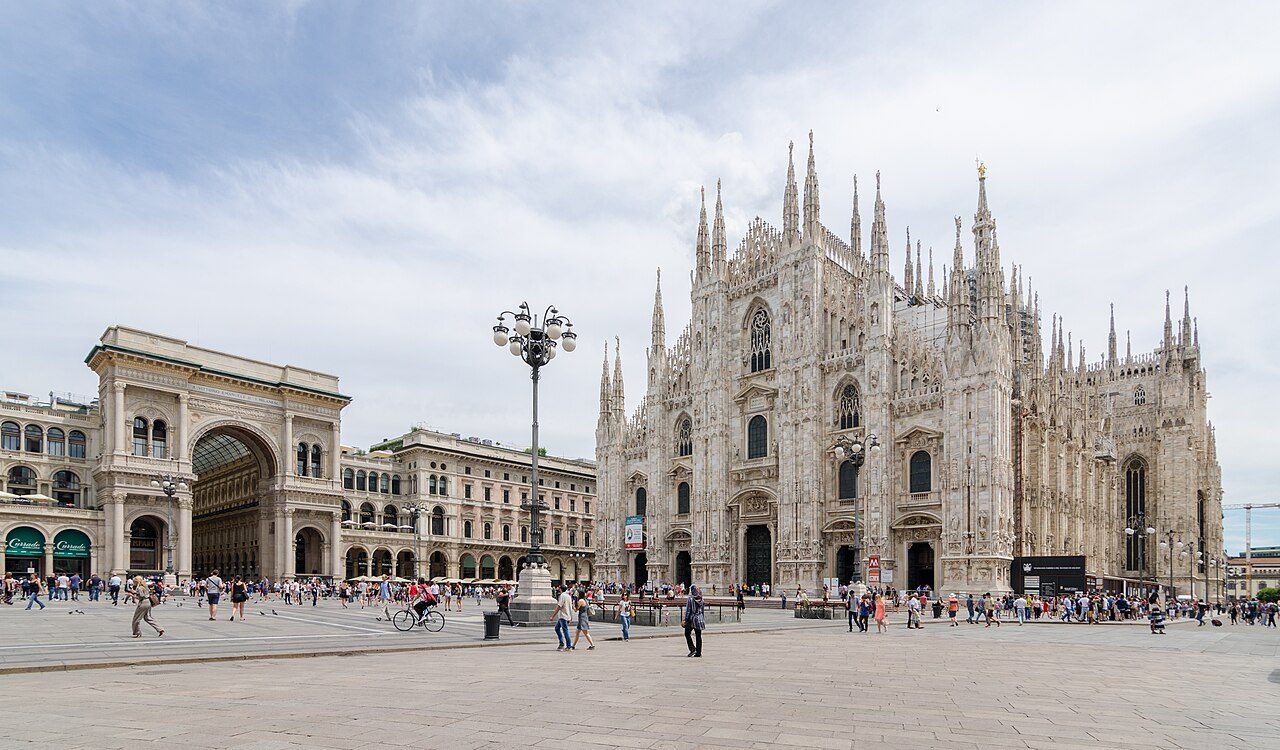 Milan Practical Guide: Getting Around, Booking Ahead, and When to Go