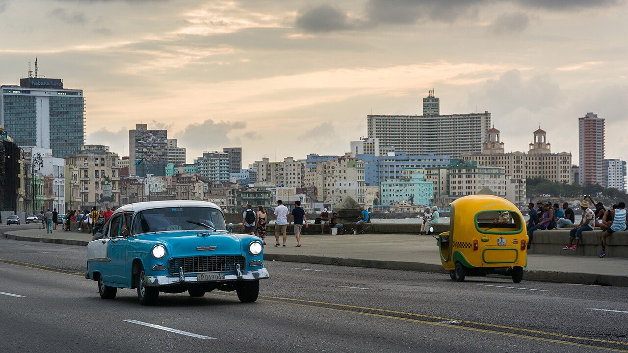 Havana Travel Guide 2026: Money, Blackouts, and Getting Around