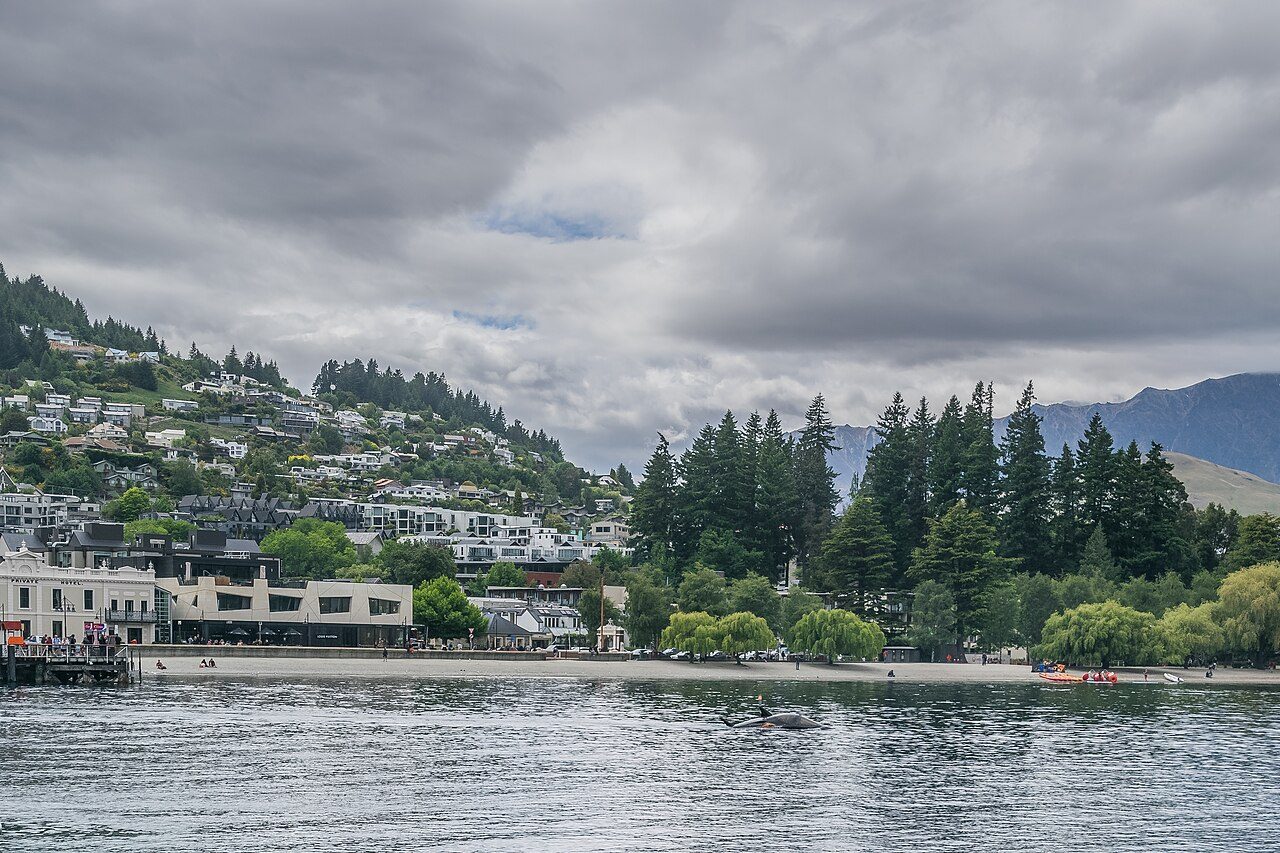 Queenstown Guide: Entry Levies, Airport Bus Fares, Real Activity Prices And Budgets