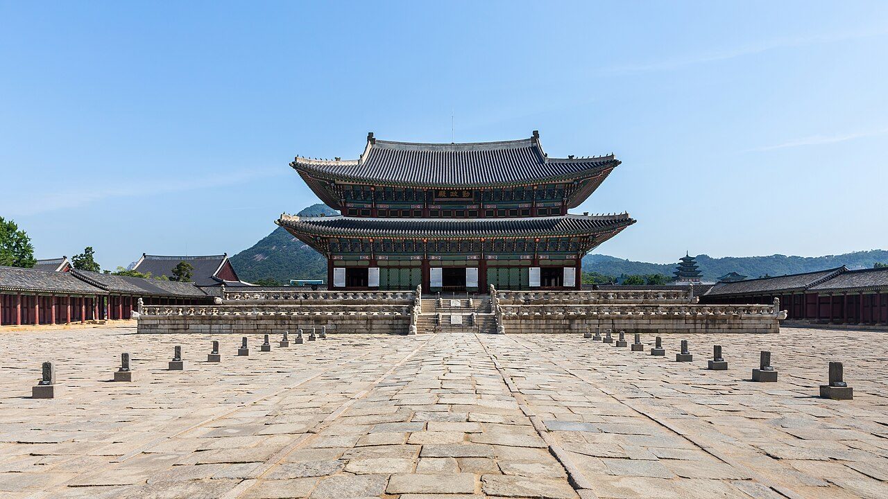 Seoul Practical Guide: Transit, Timing, and Where to Base Yourself