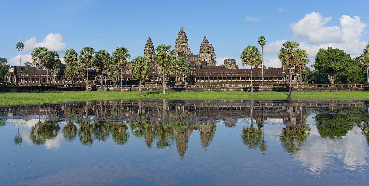 Siem Reap and Angkor Travel Guide: Tickets, Border and Heat in 2026